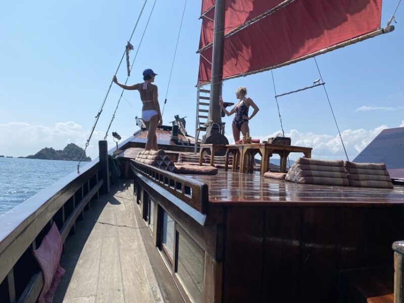 Hua Hin: Siamtara Sunset Sailing Dinner Cruise With Pickup - Inclusions and Exclusions