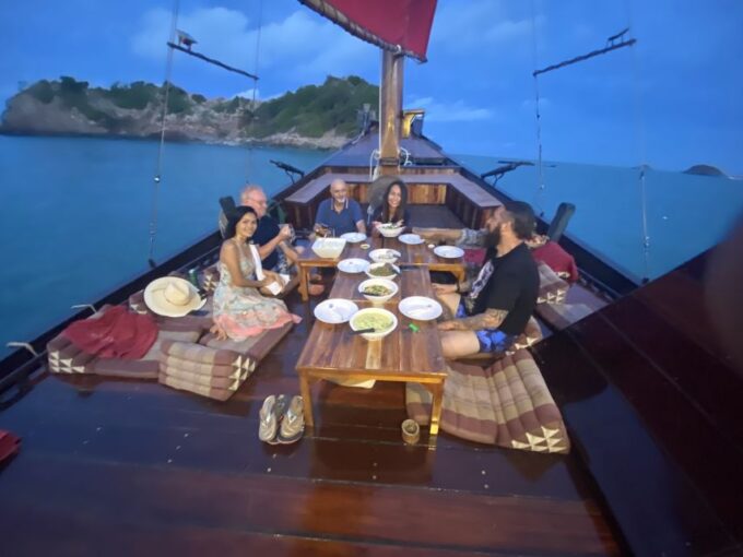 Hua Hin: Siamtara Sunset Sailing Dinner Cruise With Pickup - Availability and Scheduling