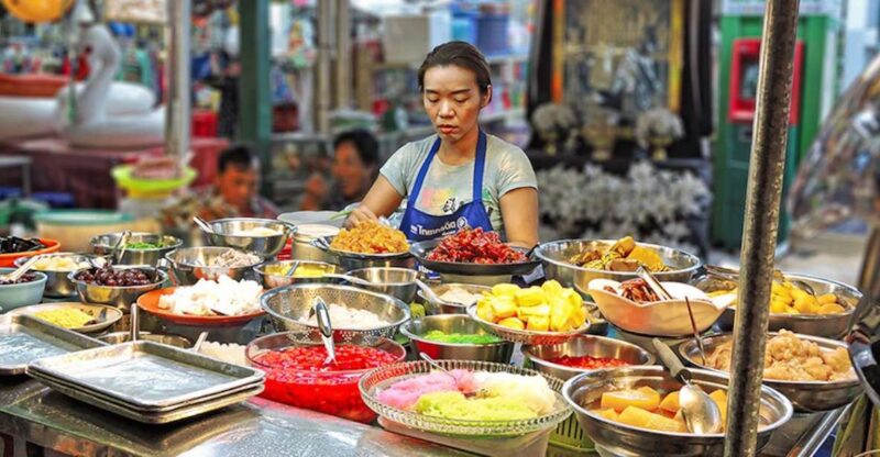 Hua Hin: Sunset Local Eats Thai Food Tour - Experience Highlights