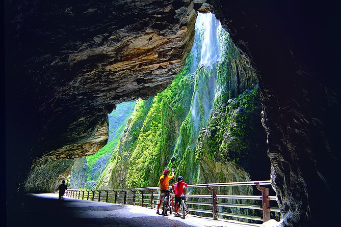 Hualien & Yilan Private Car Tour to Spectacular Natural Wonders - Pickup and Transportation Logistics
