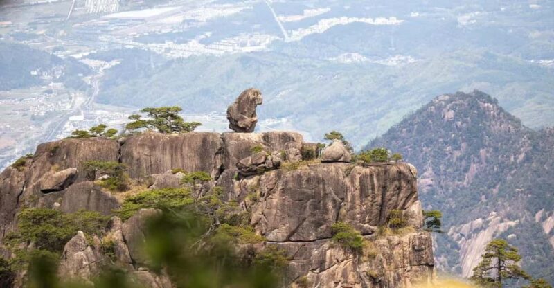Huangshan: Mountain Top Day Trip With Cable Car and Pickup - Highlights and Features