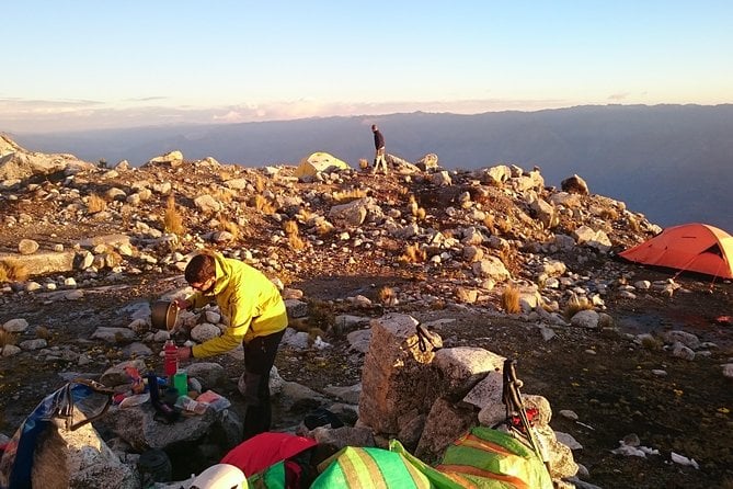 Huascaran 6 Day Mountaineering Adventure - Summit Attempt