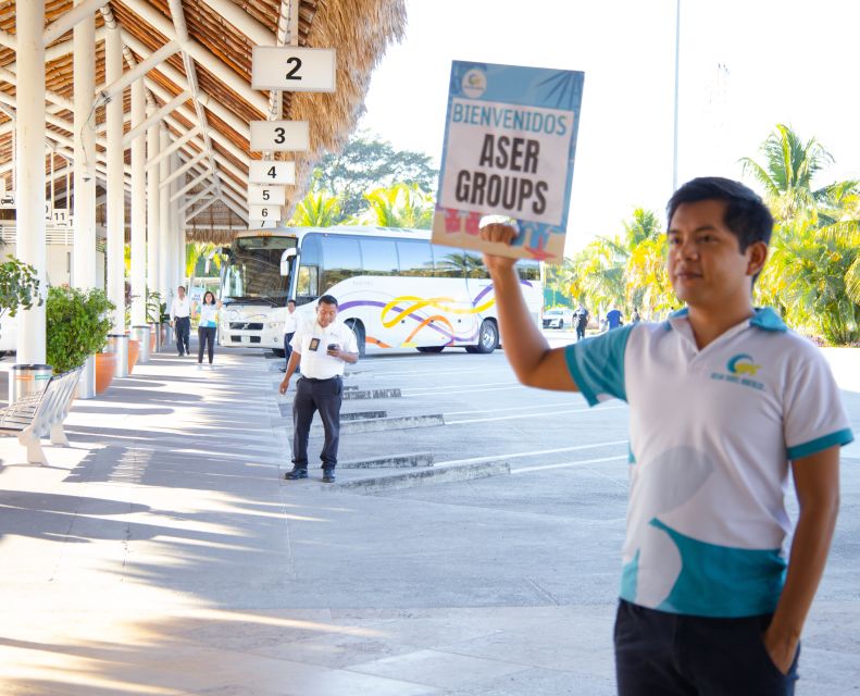 Huatulco Airport: One-Way Transfer To/From Huatulco Hotel - Languages Offered