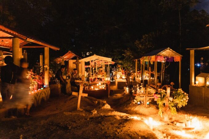 Huatulco: Day of the Dead Experience and Tour - Taking in Cultural Traditions