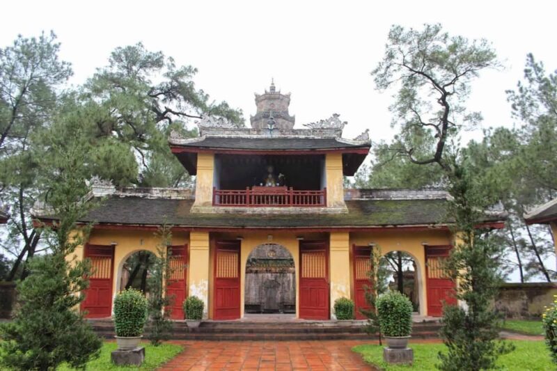 Hue 1 Day Group Tour - Lunch and Return