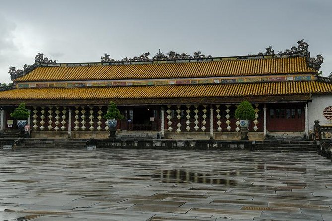 Hue City and The Citadel via Hai Van Pass Daily Small Group Tour - Tour Reviews