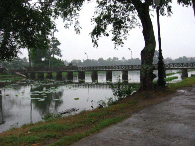 Hue City by Cycle Rickshaw: Half-Day Private Tour - Characteristic Cycle Rickshaw