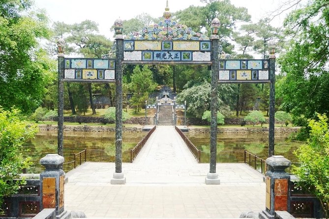 Hue City Private Tour: Ancient Tombs and Incense Making Village - Guided Cultural Immersion