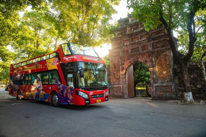 Hue: City Sightseeing Hop-On Hop-Off Bus Tour - Hue Imperial Citadel