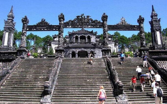 Hue City Tour 1 Day by Private Car and Dragon Boat Cruise - Perfume River Dragon Boat Cruise