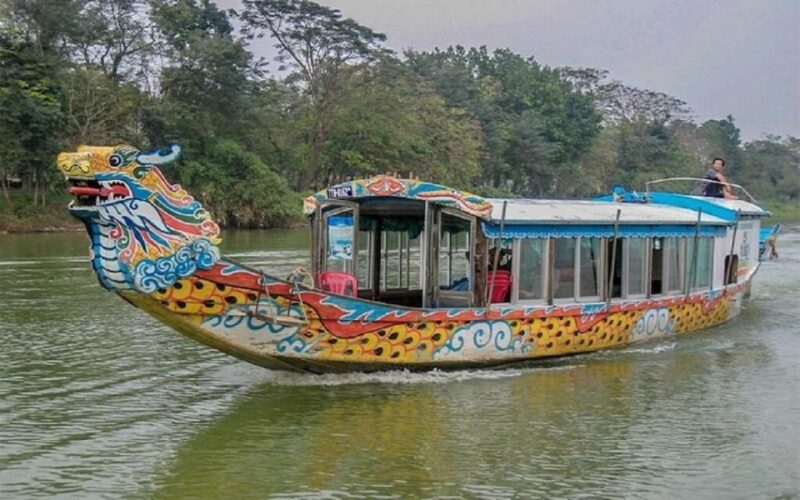Hue City Tour 1 Day by Private Car and Perfume River Cruise - Thien Mu Pagoda and Perfume River