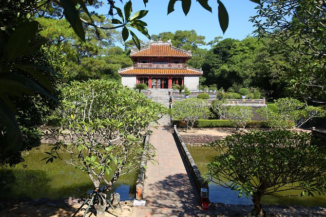 Hue City Tour 3 Tomb & Citadel Sightseeing Perfume River By Dragon Boat - Good To Know