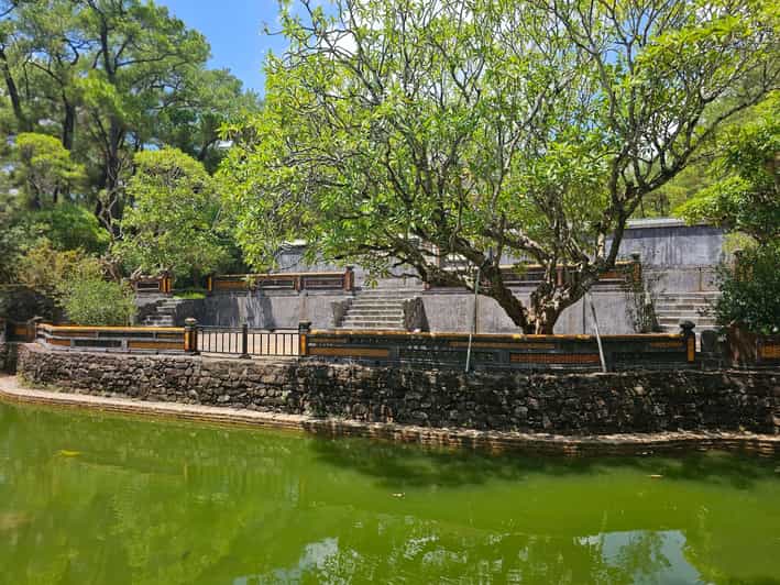 Hue City Tour Half Day: Imperial City and Tu Duc Tomb by Car - Key Points