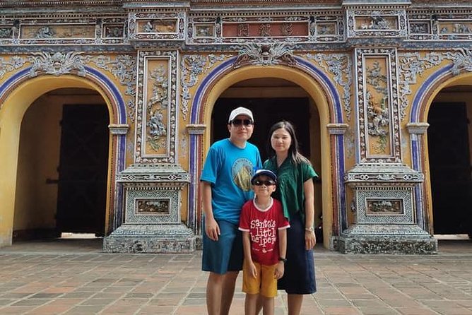 Hue City Tour Via Hai Van Mountain , Lap An Lagoon, Perfume River, Royal Palace - Visiting the Royal Palace