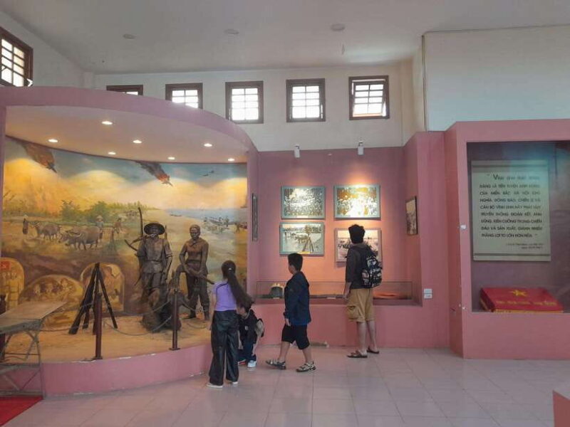 Hue: DMZ Half-Day by Private Car With Vinh Moc Tunnels - Hien Luong Bridge