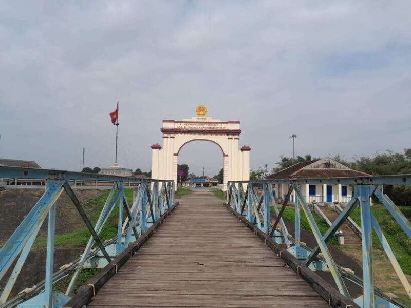 Hue: DMZ Half-Day by Private Car With Vinh Moc Tunnels - Ben Hai River
