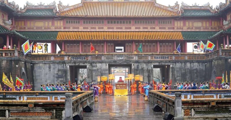 Hue: Dragon Boat Cruise, Imperial Citadel, & Market Day Trip - Key Points