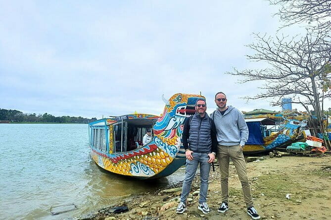 Hue Dragon Boat Tour: Perfume River, Royal Tombs, Hon Chen Temple - Key Points