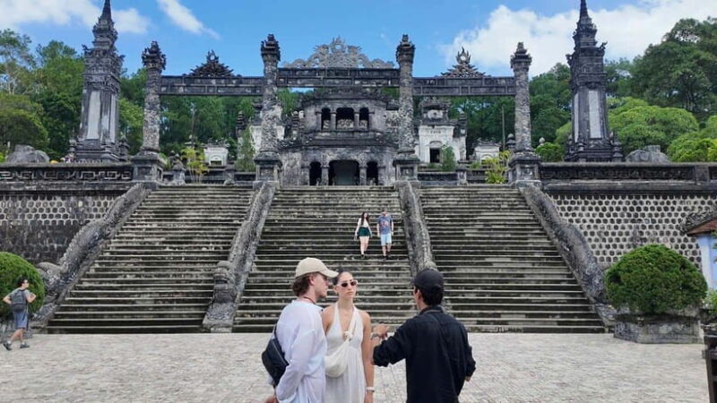 Hue Dragon Boat Tour: Perfume River, Royal Tombs & Pagoda - Important Information