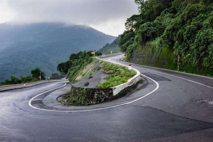 Hue: Easy Rider Tour via Hai Van Pass To/ From Hoi An (1way) - Booking and Reservation