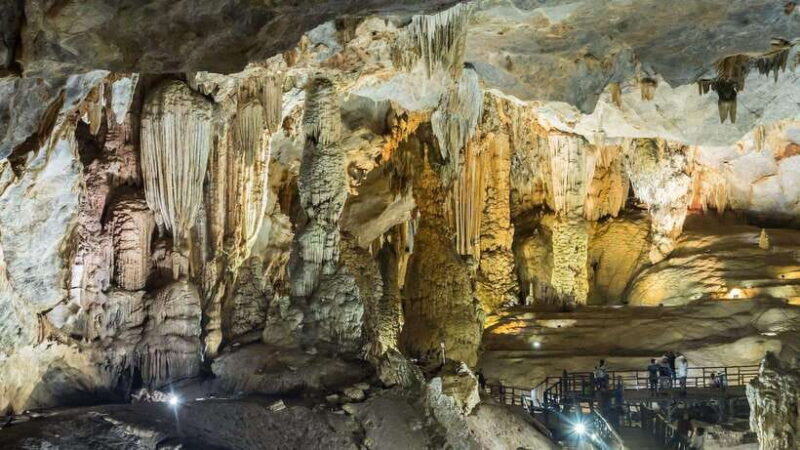 HUE: EXPLORE PARADISE CAVE - Itinerary