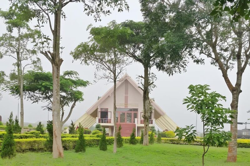 Hue: Explore Tour With Vinh Moc Tunnels and Khe Sanh Base - Horror Highway