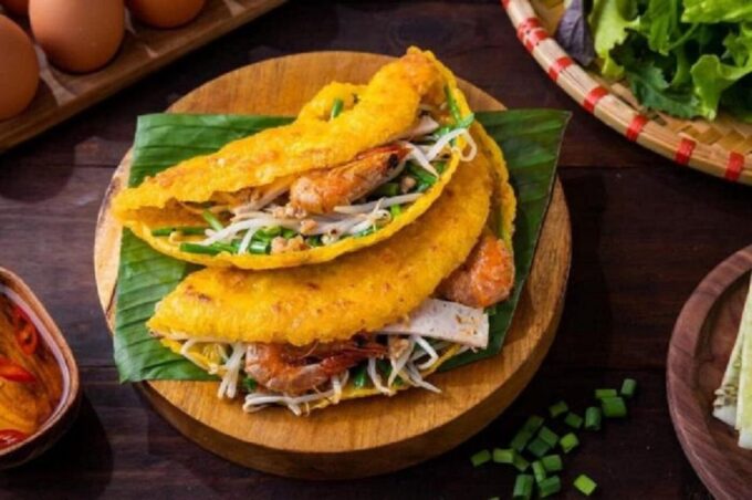 Hue Food Tour by Walking or Cyclo or Motorcycle With Driver! - Savoring Authentic Hue Cuisine