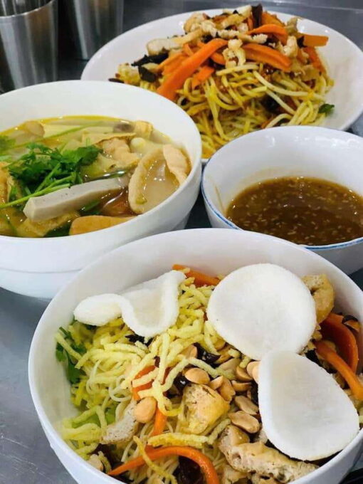 Hue: Food Walking Tour With Coffee and Market Visit - Crossing the Truong Tien Bridge
