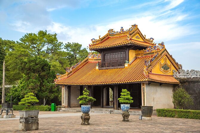 Hue Half Day Tour: Perfume River, Hue Citadel, Dong Ba Market - Highlights of the Tour