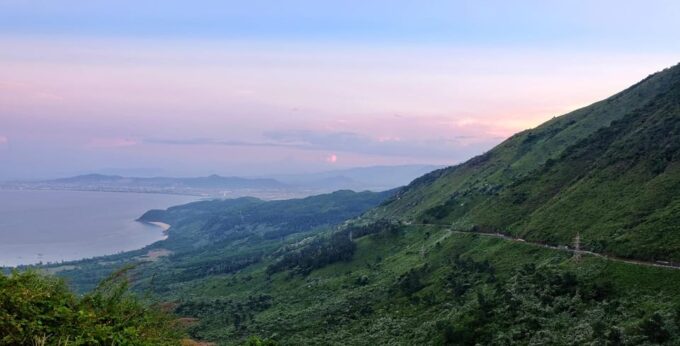 Hue -Hoi an via Marblemoutains by Private Car(Or Vice Versa) - Pickup and Drop-off Locations