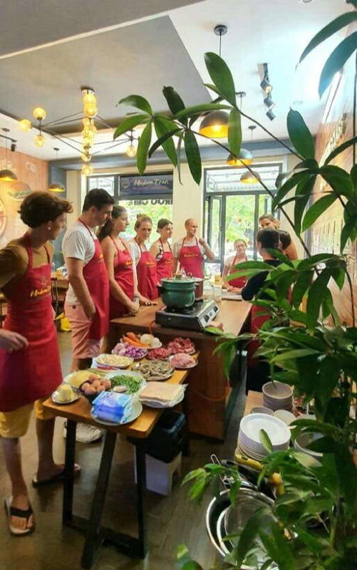 Hue: Home Cooking Class With Local Chef and Lunch / Dinner - Participants and Requirements