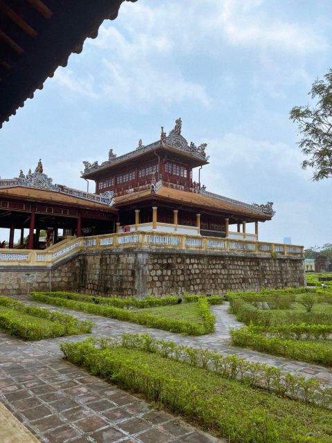 Hue: Hue Walking Tour to Imperial Citadel With Tour Guide - Key Points