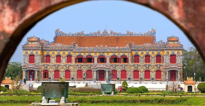Hue: Hue Walking Tour to Imperial Citadel With Tour Guide - Essential Details