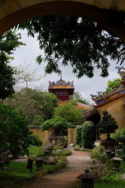 Hue: Imperial and Forbidden City Guided Tour - Exploring Hue Imperial City