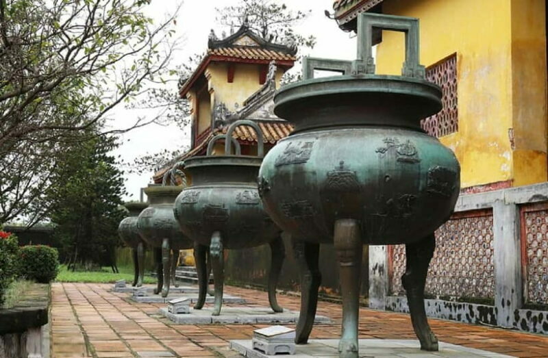 Hue: Imperial City, Royal Tombs, Pagoda & Dragon Boat Tour - Key Points