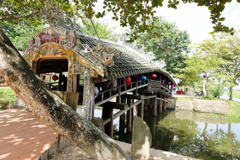 Hue: Imperial City, Royal Tombs & Pagoda Tour by Private Car - Imperial City Exploration