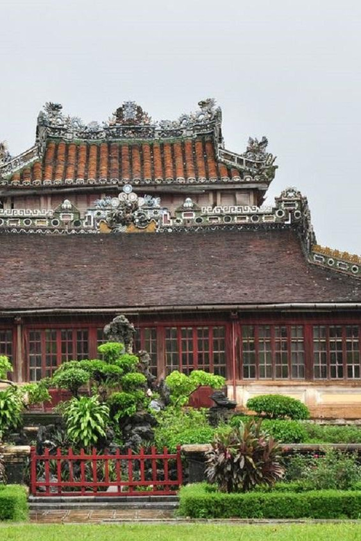 Hue: Imperial City, Tombs by Car and English Speaking Driver - Itinerary Highlights