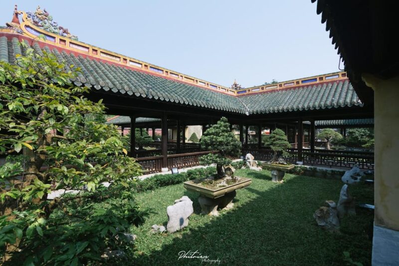 Hue: Imperial City, Tombs by Car and English Speaking Driver - Thien Mu Pagoda Visit