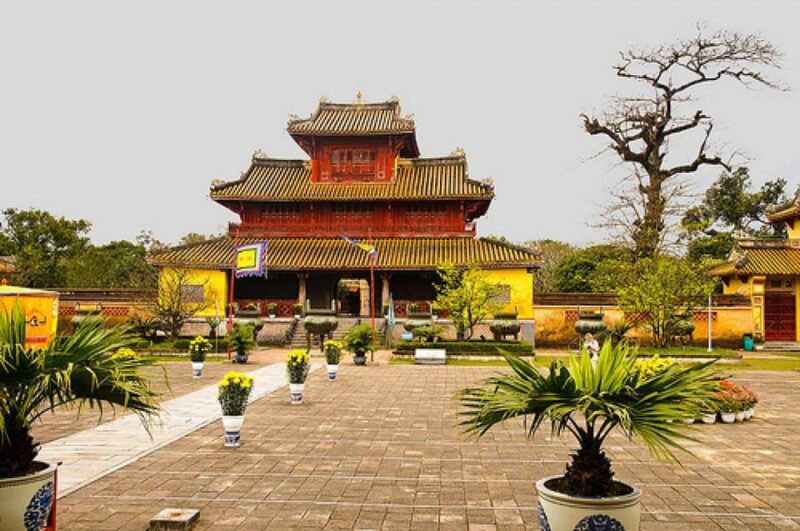 Hue: Imperial City, Tombs by Car and English Speaking Driver - Tomb of Minh Mang