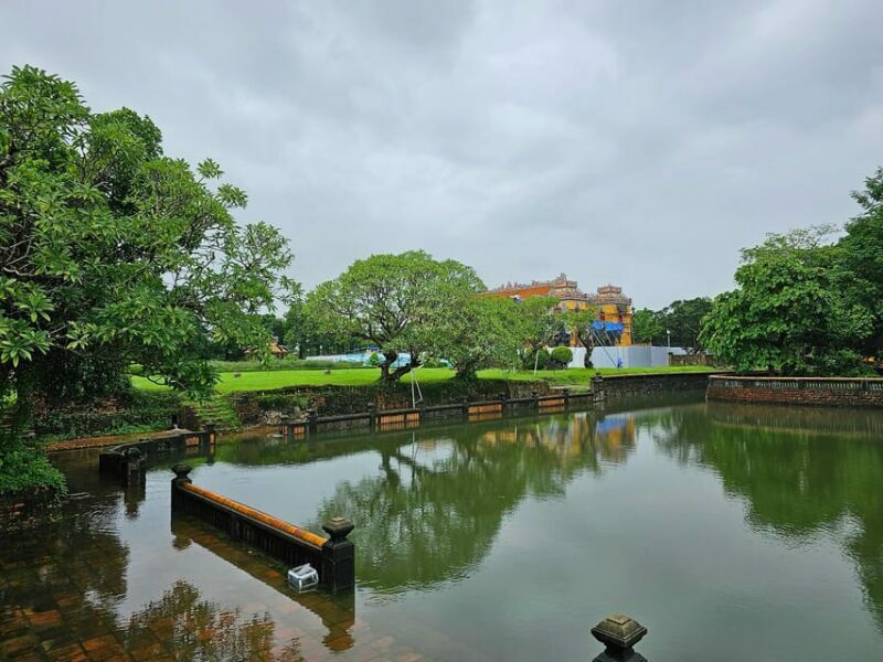 Hue Imperial City Walking Tour: Citadel & Forbidden City - Key Points
