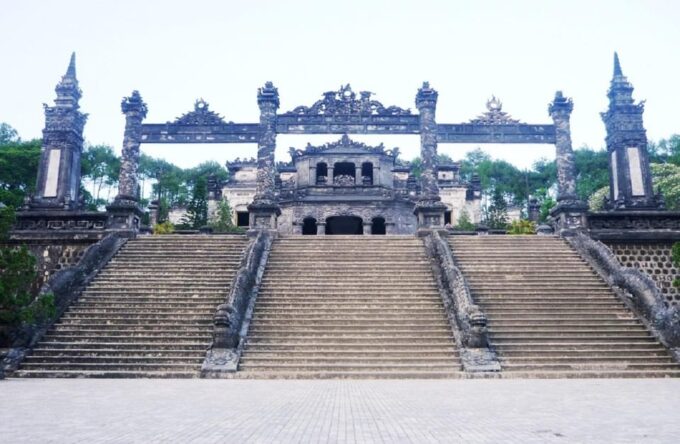 Hue Private Car for Sightseeing With English Speaking Driver - Explore Imperial City and Royal Tombs