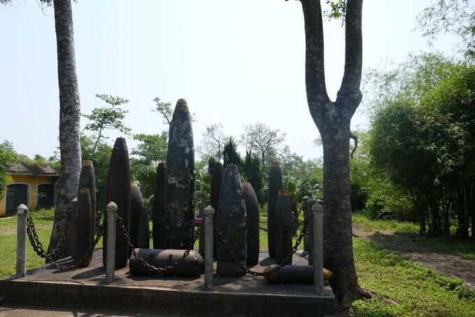 Hue: Private Car to DMZ With Vinh Moc Tunnels and More - Transportation and Services