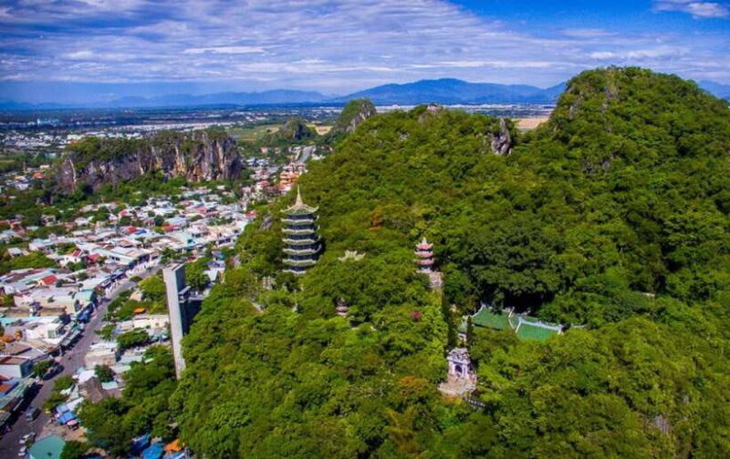 Hue: Private Car To/From Hoi an via Multi Attractions(1-Way) - Driver and Service Quality
