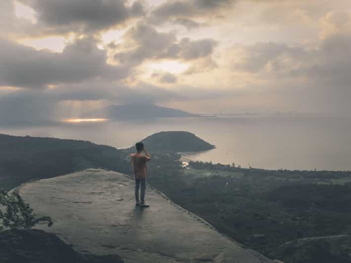 Hue : Private Car to Hoi An via Hai Van Pass & Sightseeing - Key Points
