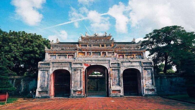 Hue: Private City Tour by Car With English-Speaking Driver - Key Points
