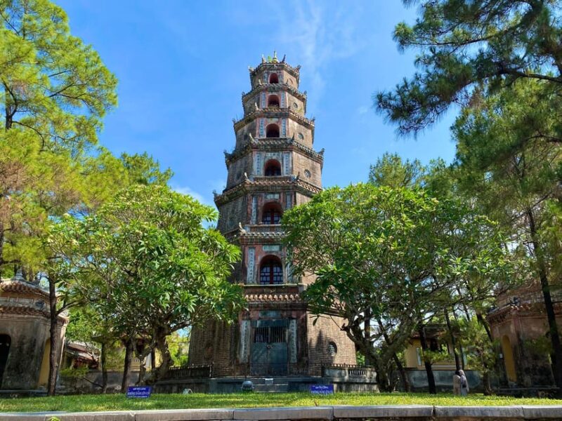 Hue: Private Dragon Boat, Thien Mu Pagoda & Minh Mang Tomb - Perfume River Cruise