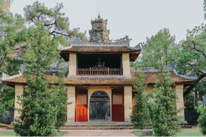 Hue: Private Dragon Boat, Thien Mu Pagoda, & Royal Tomb Tour - Khai Dinh Tomb
