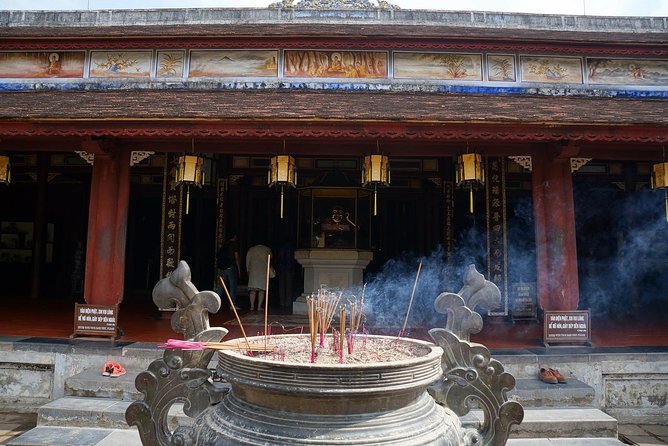Hue Private Guided Tombs and Thien Mu Pagoda Tour - Historical Significance