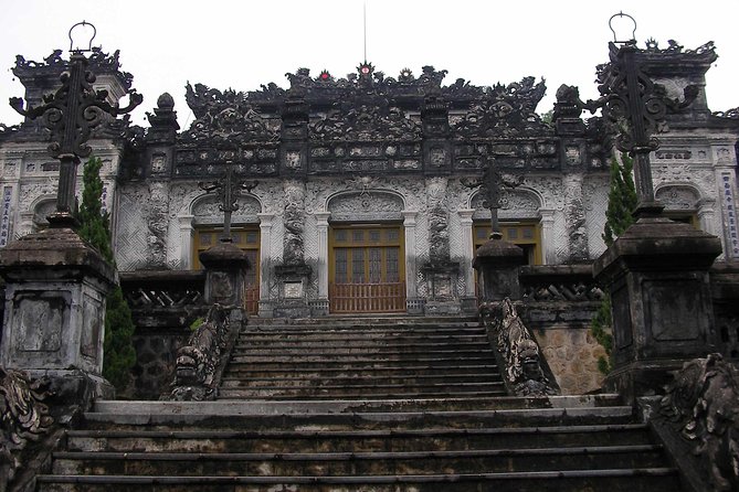 Hue Private Guided Tour for 5 Must See Places. - Tu Duc Tomb