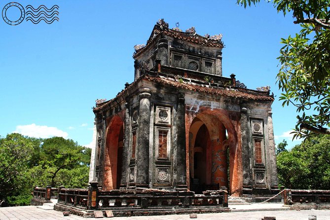 Hue Private Guided Tour for 5 Must See Places. - Traditional Garden House